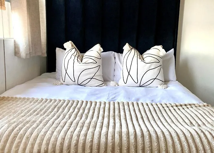 Upmarket Retreat